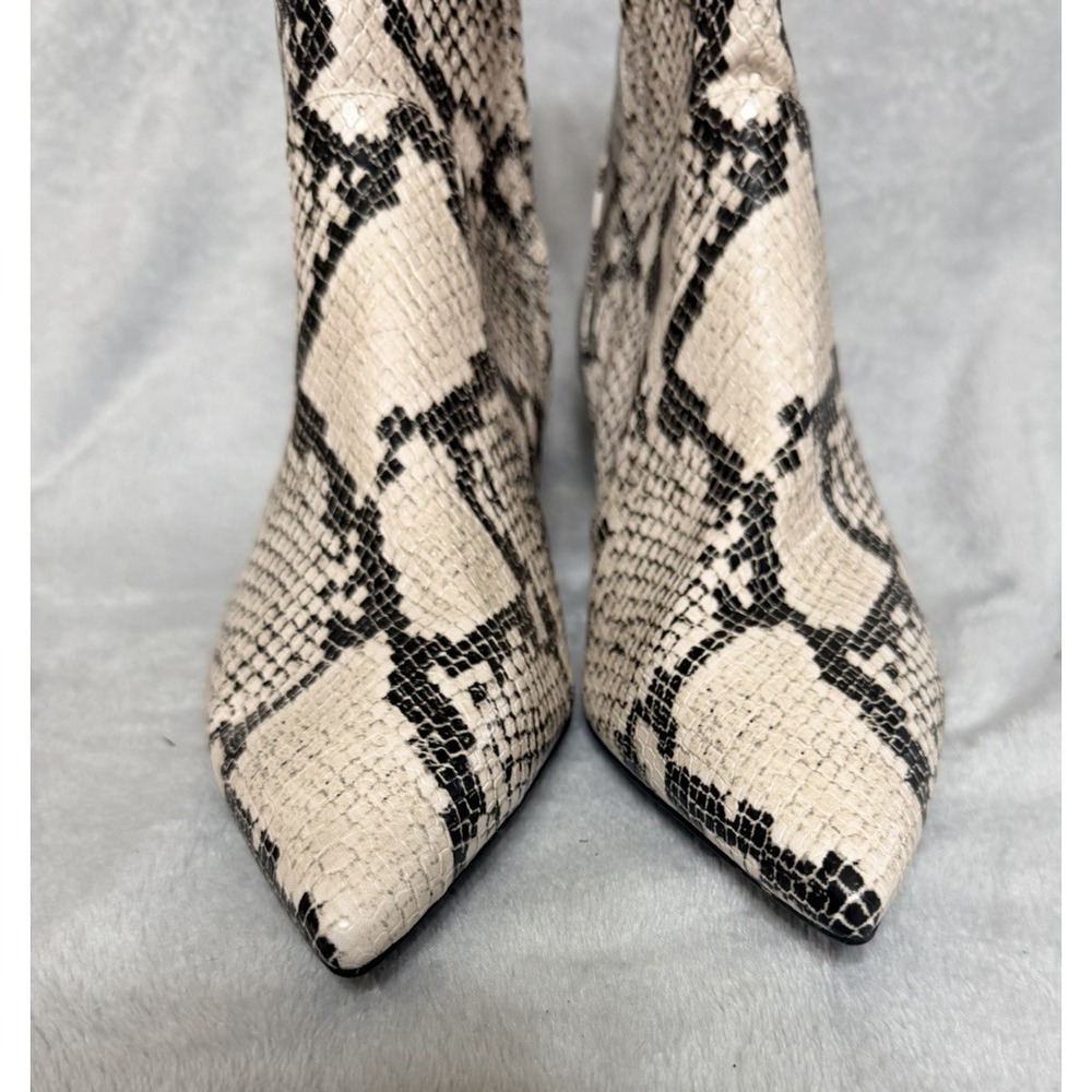 Michael Kors NEW Boots Bootie Snake Print Ankle Boots Kitten Heel SZ 9.5 Black - Picture 5 of 11